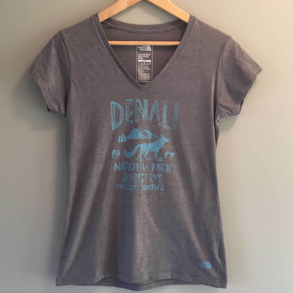 The North Face Women's Grey Slim Fit Denali Tee M